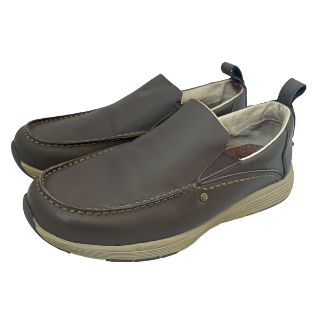 Duluth Trading Co Men's Size 10M Tower Hill Brown Leather Slip On Loafer Shoes